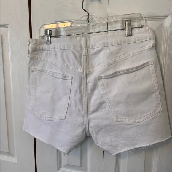 Old Navy Women's Classic High Rise OG White Jean Shorts Size 12 Button Fly NWTS - Picture 8 of 13
